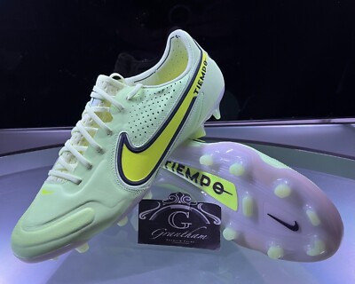 Nike Tiempo Elite Fußballschuhe / Legend 9 FG / UK 8 / LUMINOUS / Leder RAR