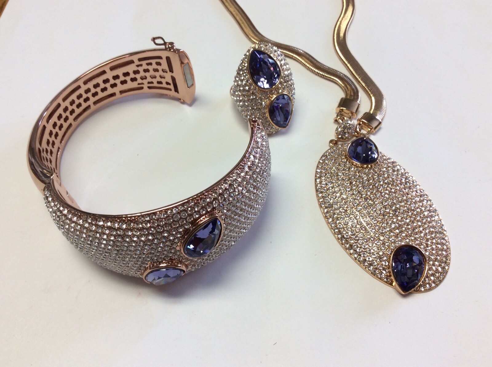 DRAMATIC NECKLACE RING CUFF BRACELET BEAUTIFUL PU… - image 7