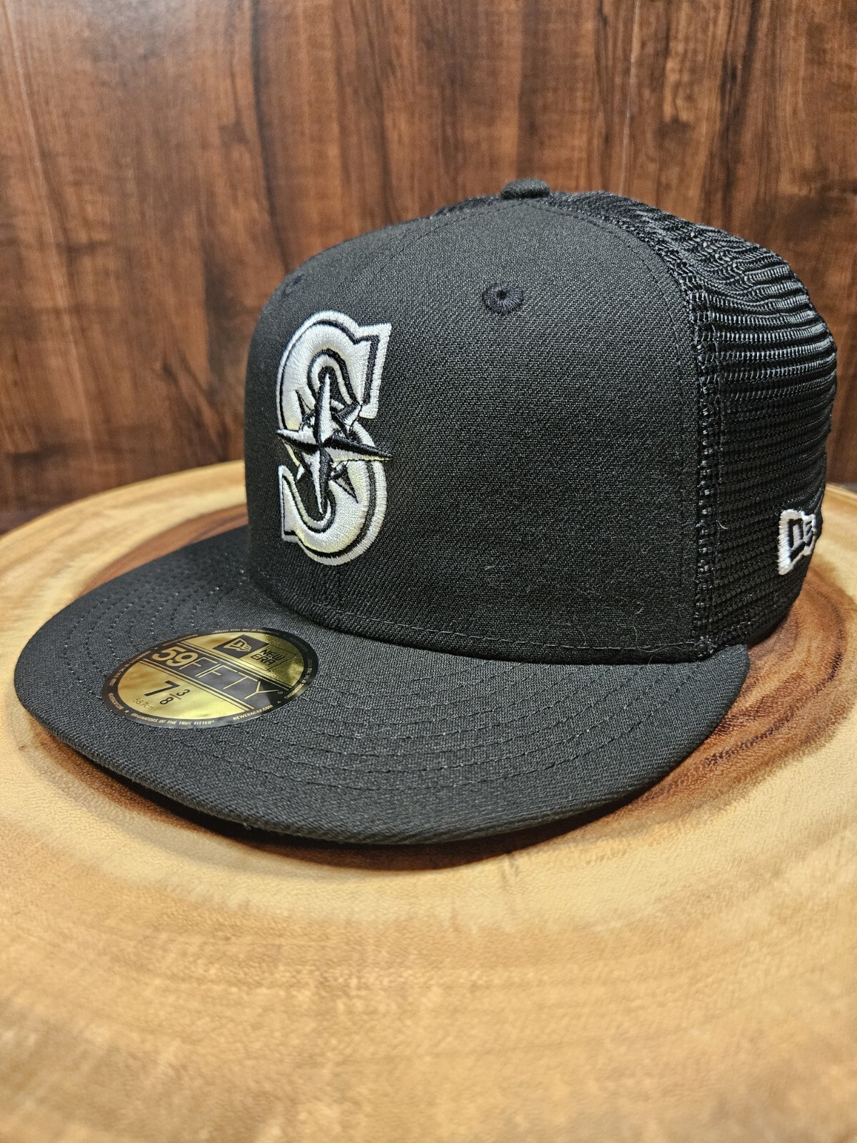 Seattle Mariners New Era 59Fifty Fitted MLB Cap Size 7 3/8 Navy Blue Baseball Hat