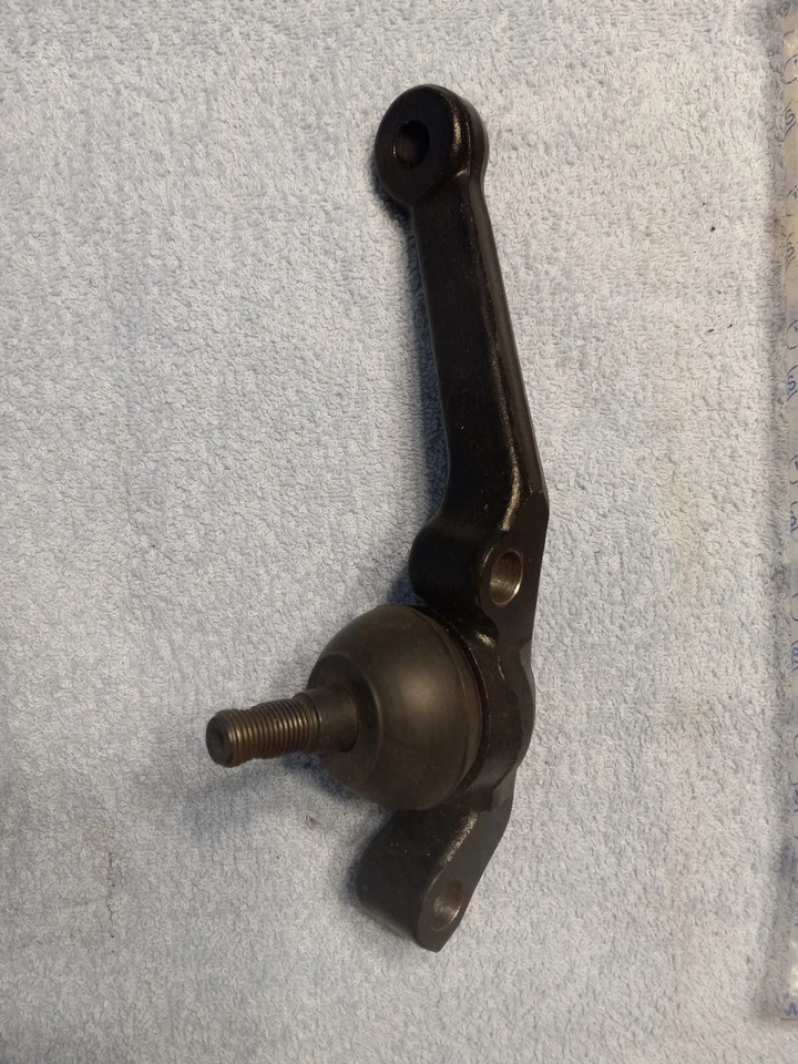 1963 TO 1973 DODGE DART MEVOTECH FRONT LOWER LEFT BALL JOINT #MS25523 Foto 2 de 3