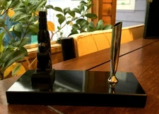 Rare Vtg BOMA Resin Canada Totem Pole Figurine Desk top Pen Holder