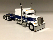 DCP 1/64 White Blue Flattop Peterbilt 379 60"w/320" Frame 6.25" long