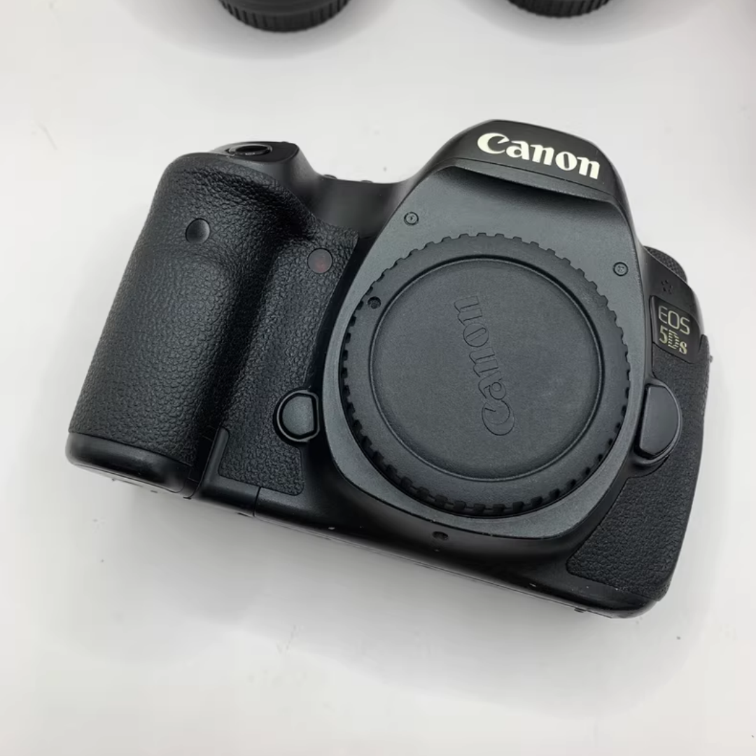 Canon EOS 5Ds DSLR Camera Body - 50.6 MP Full Frame, High Canon EOS 5Ds DSLR Camera Body - 50.6 MP Full Frame, High