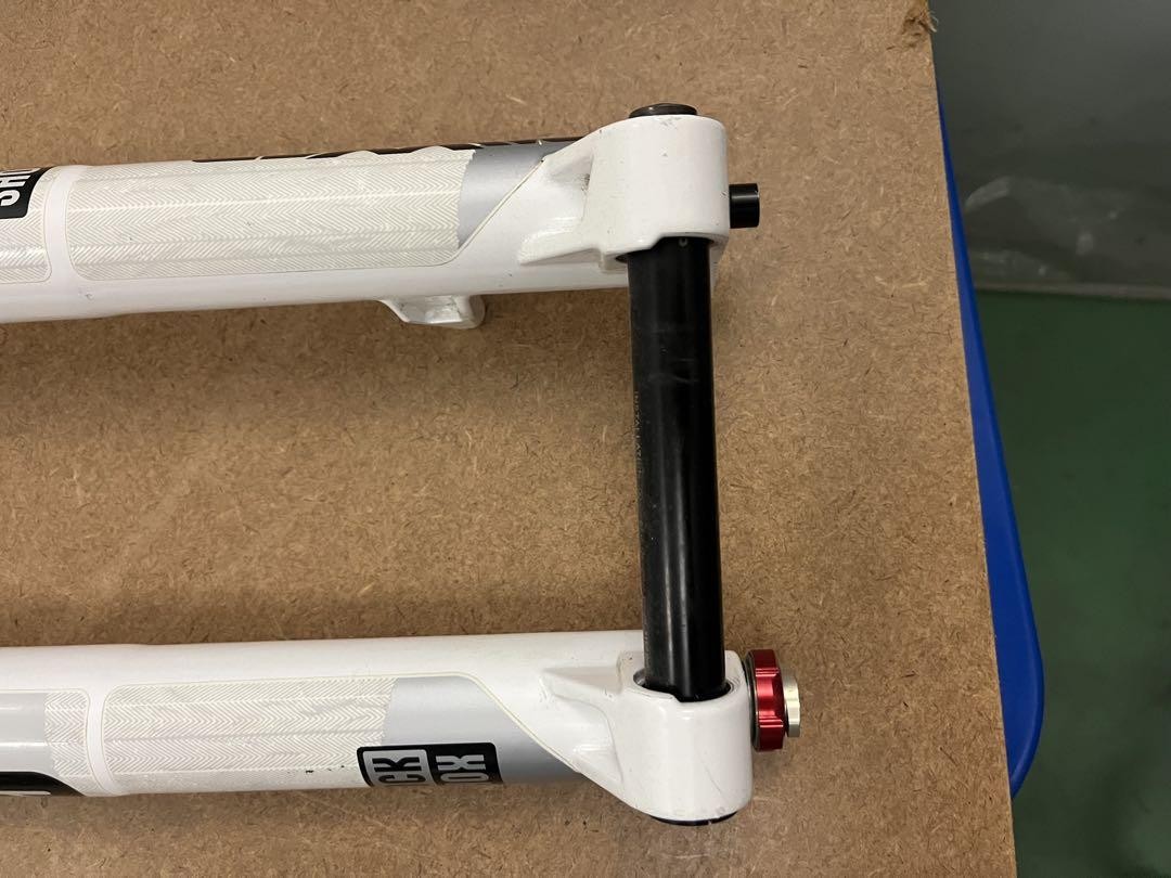 ロックショックス　ボクサー　RC 26インチ RockShox BoXXer RC (26-inch) - Planet Bike East Brunswick