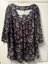Women’s Halloween Themed Top Size 3XL New With Tags Black & White Flowing Style