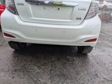 TOYOTA YARIS HYBRID MK3 2013 REAR BUMPER WITH PDC SENSORS IN WHITE 084