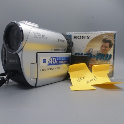 Sony Handycam DCR-DVD109E Handheld DVD Camcorder Silver Tested *Read*