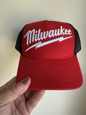 Milwaukee Tool Semi Curve Peak Snapback Baseball Cap Size BNWT Red/Black