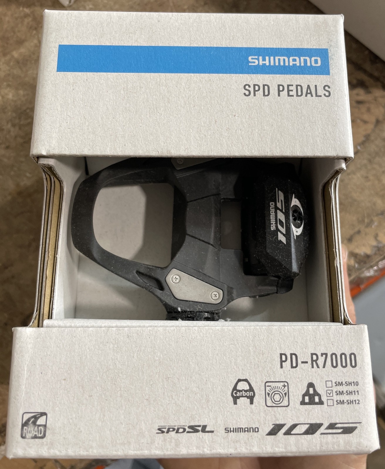 SHIMANO 105 PD-R7000 Lightweight & Durable Road Performance 