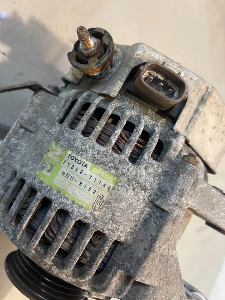Alternador Toyota Echo 2004-2005 1,5 L p/n 27060-21140 ax07781 Foto 2 de 4