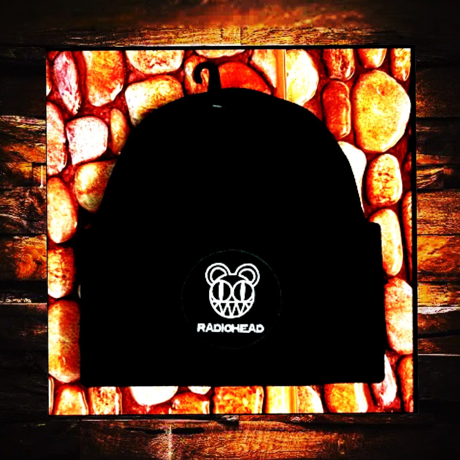 RADIOHEAD BLACK PATCHED COLOR BEANIE ( OR OTHER COLORS ) ➕ NECKLACE