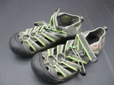 Keen Size 5 Boys Gray Nylon Waterproof Closed Toe Walking Hiking Sandals 3F