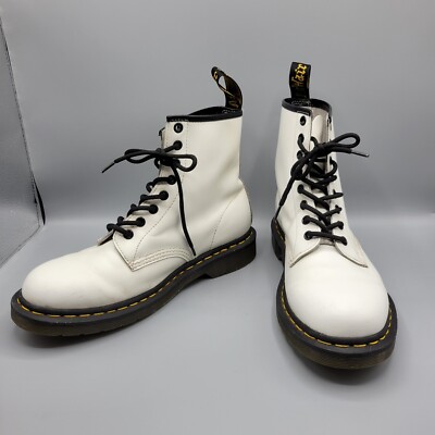 Dr Martens Womens Combat Boots Size 9, White