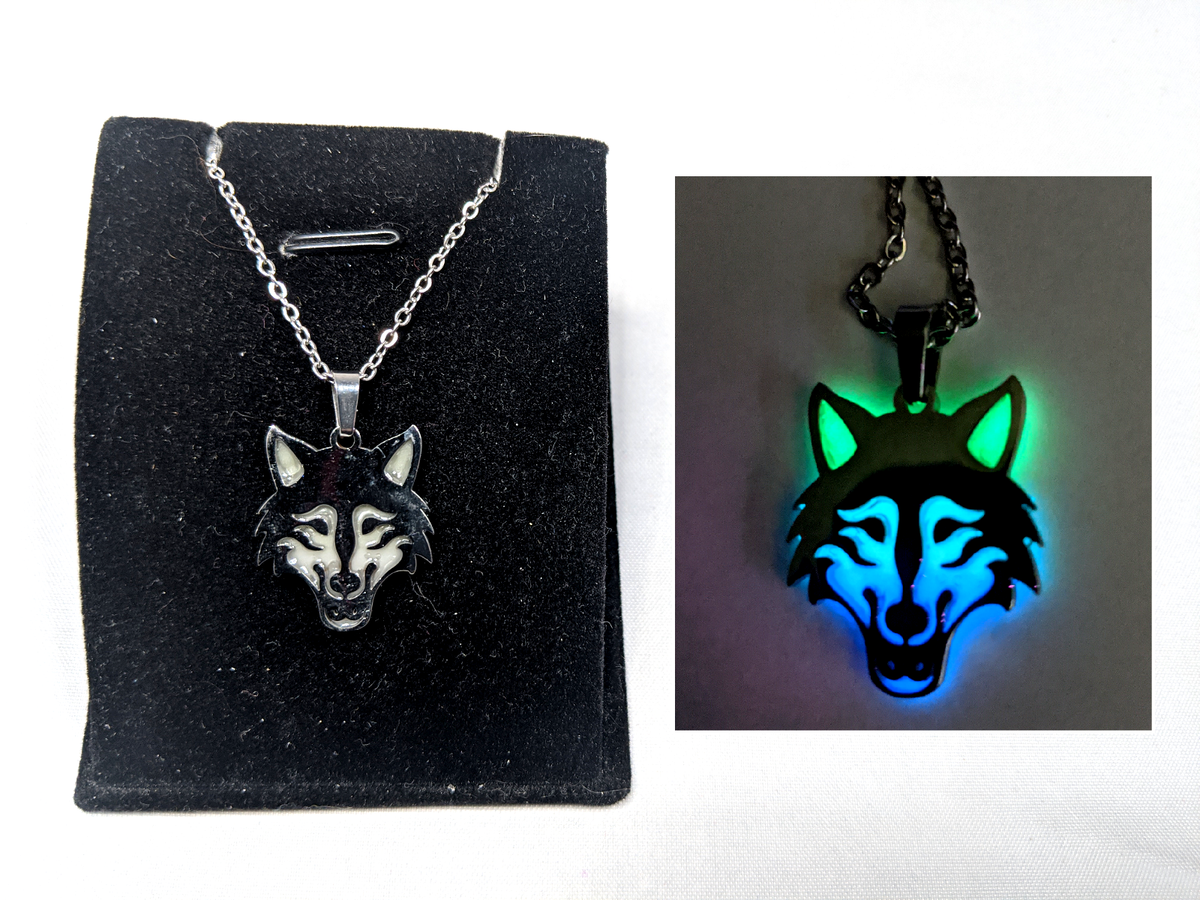WOLF Head GLOW IN THE DARK Stainless Steel Pendant Necklace Nature Dog