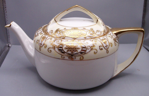 Vintage Noritake 175  Christmas Ball Small Teapot w/ Lid - Green Mark