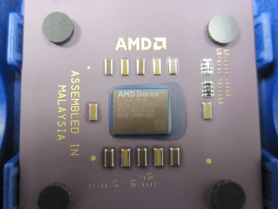 VINTAGE & NEW AMD DURON 700mhz SOCKET 462/A CPU D700AVS1B - Image 2 of 2