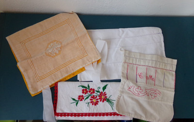 4 alte Stofftaschen Beutel Aufbewahrung Handarbeit