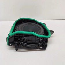 BMW 3 Touring G21 vorne links Boden-Subwoofer 2622565 2020 25588421