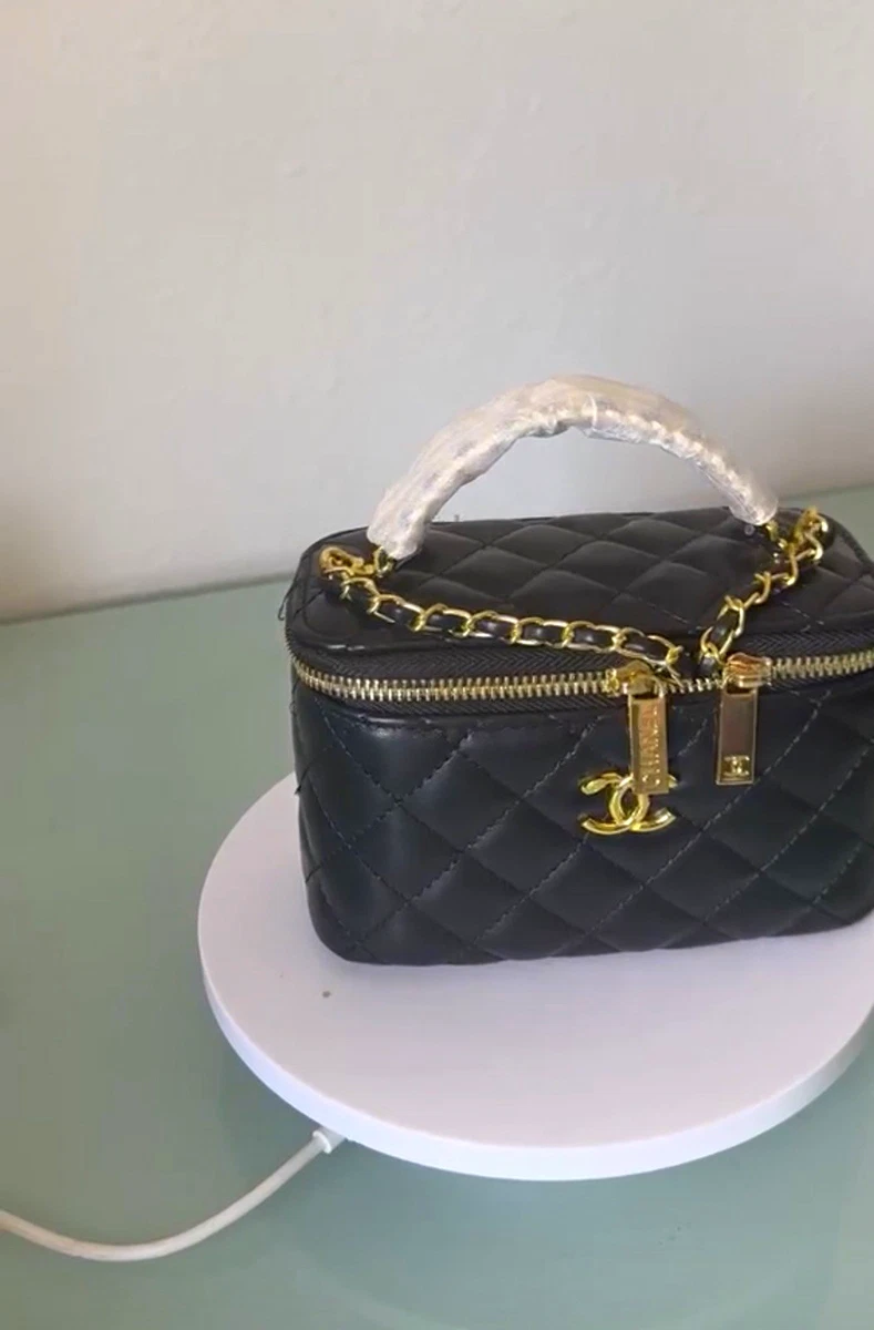 CHANEL MAKEUP 非売品バッグ 25+ CHANEL Makeup Makeup Bags for sale | Updated Oct 2026