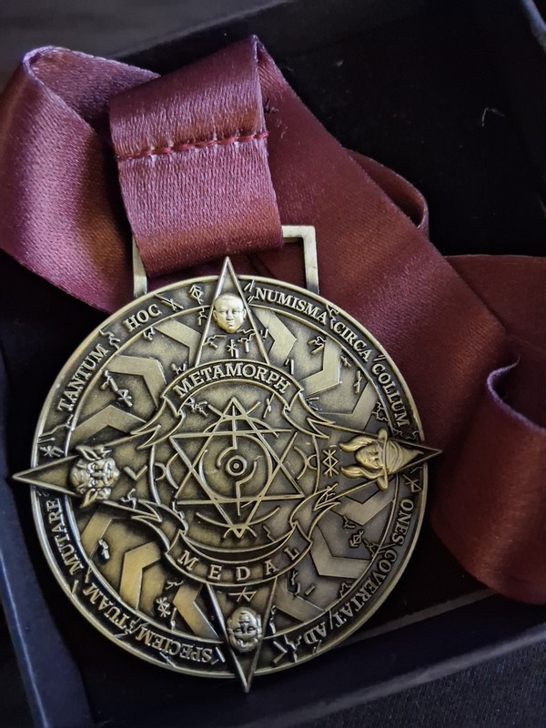 The Wizarding Trunk Harry Potter Metamorph Medal In Original Box