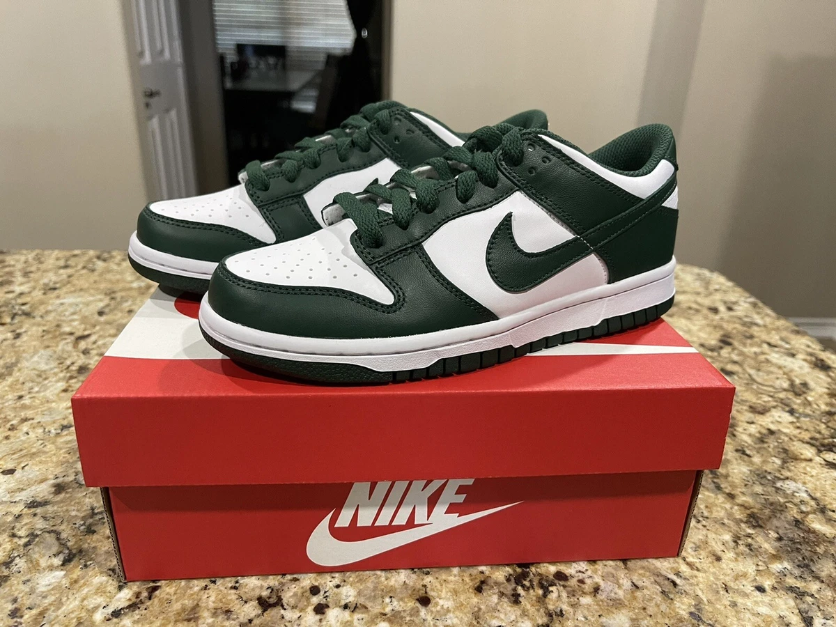 Nike Dunk Low ‘Michigan State’, Sz 5Y Deadstock
