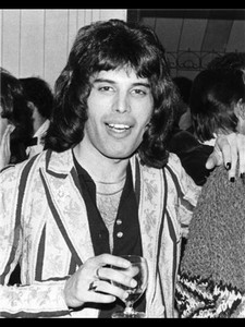 Freddie Mercury Queen Sexy Vintage Photo 8 X 11 Inch Long Hair Ebay