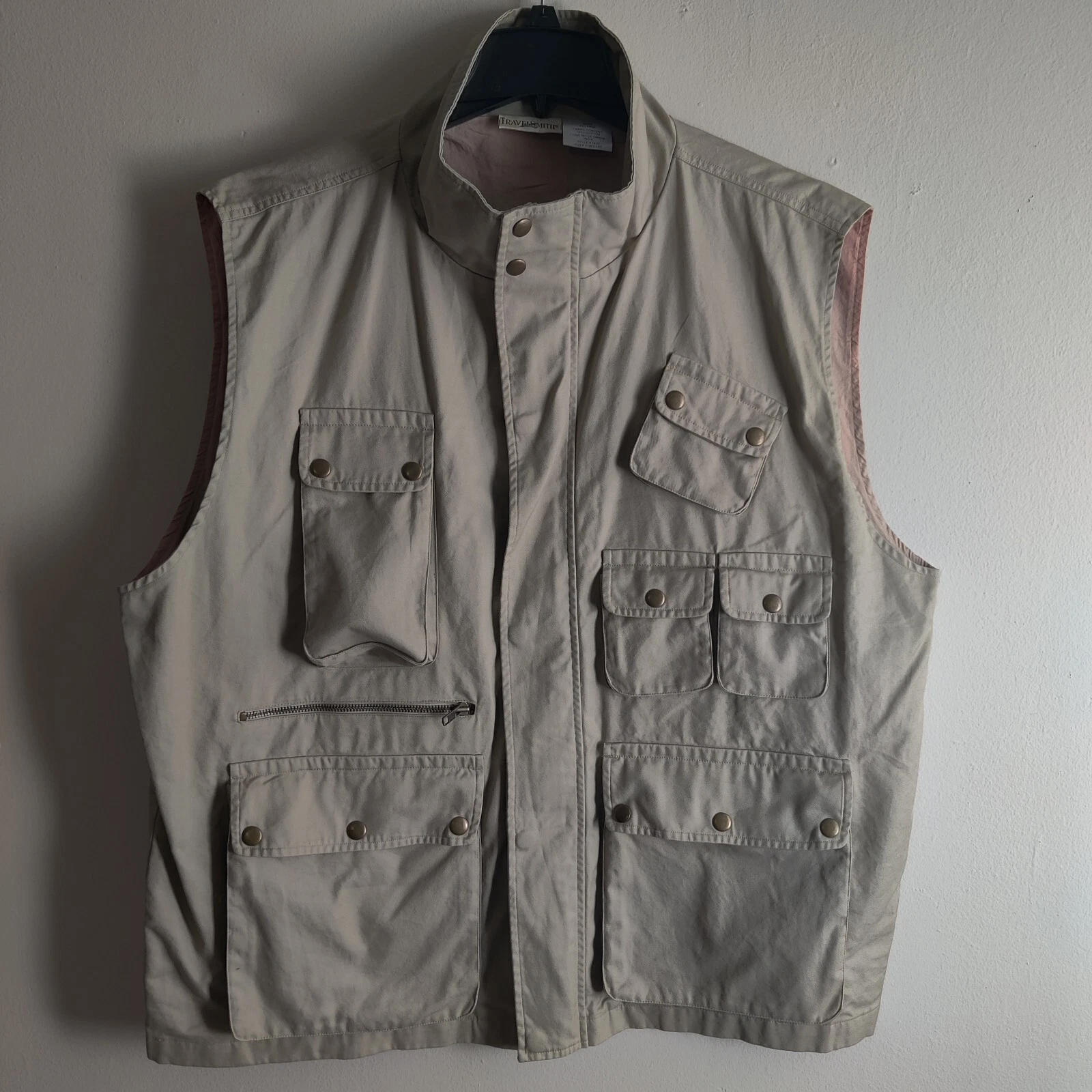 TravelSmith Fishing Vest Outdoors Hunting Pockets Hunting Jacket Mens Sz 2XL Tan