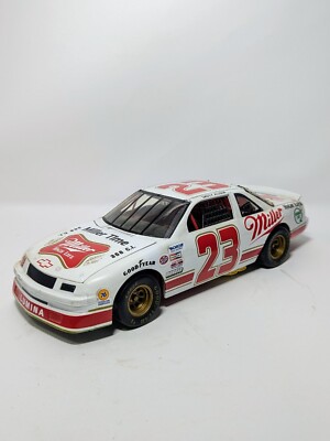 1/18 Ertl 1995 nascar #23 Davey Allison Miller Chevy Lumina bank