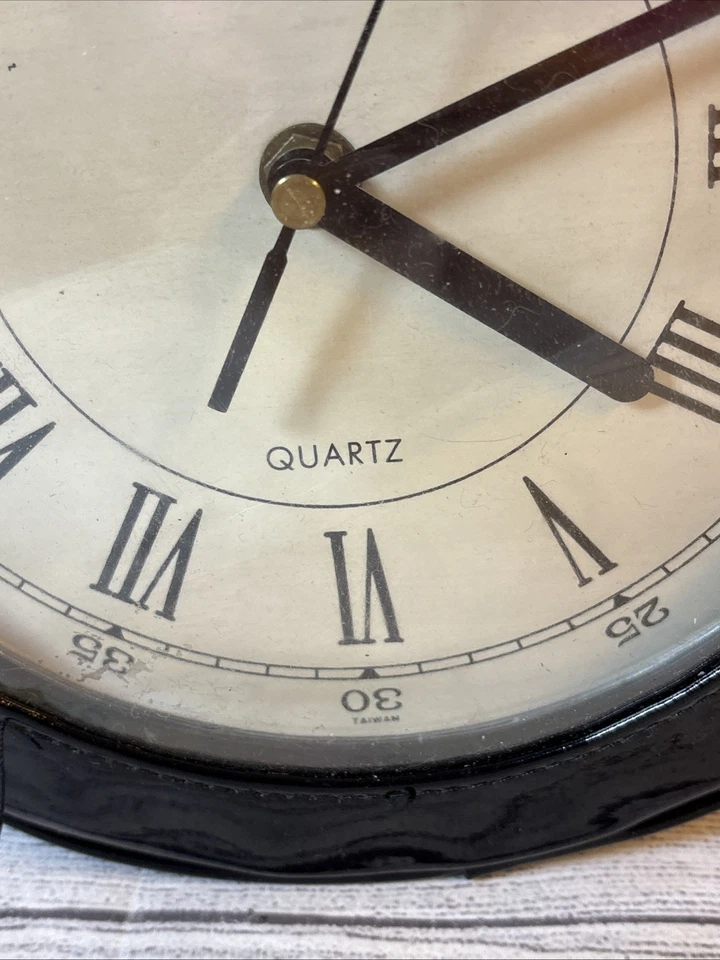 Cartera reloj retro vintage charol años 80 ¡USADA EN EXCELENTE ESTADO! ¡¡FUNCIONA!! ¡¡ENVÍO RÁPIDO!!! Foto 2 de 4