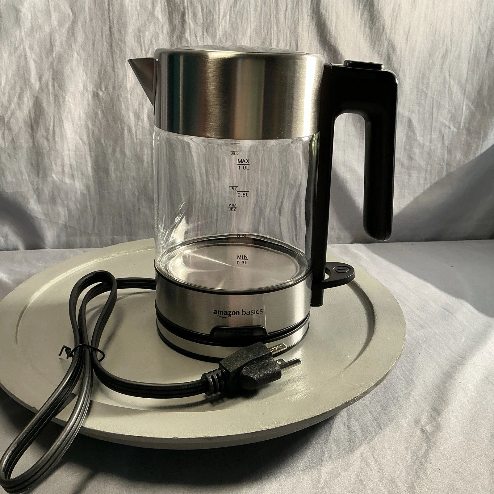 AmazonBasics Corded Electric Glass Kettle 1.0L LED Illuminated Black NOB
