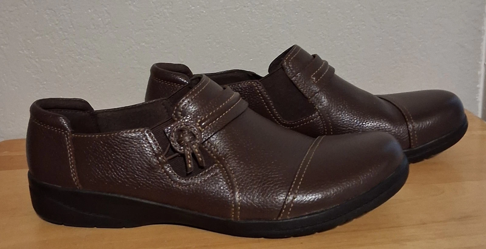 Scarpe mocassini Clarks Cheyn Madi da donna in pelle marrone taglia 10 M