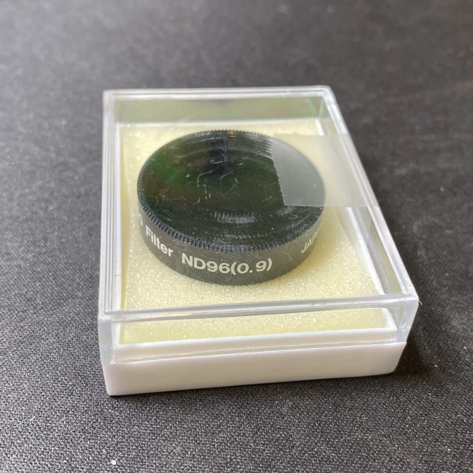 Meade Neutral Density Filter for 1.25” OD Telescope Eyepieces ND96 (0.9) - Imagem 2 de 3