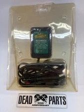 Deltran NIP 12 Volt automatic battery charger tender