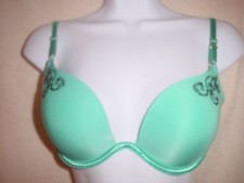 Victorias Secret Infinity Edge Extreme Plunge P Up Bra 32B Lot of 2 LE/LES NWOT