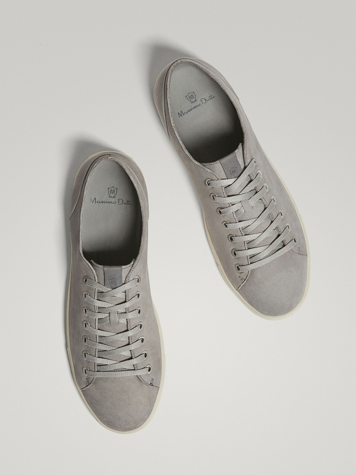 Zapatillas Massimo Dutti 2019 hombre cuero 7103/322/902 EE. UU. 10=43 UE 17103322902431 | eBay