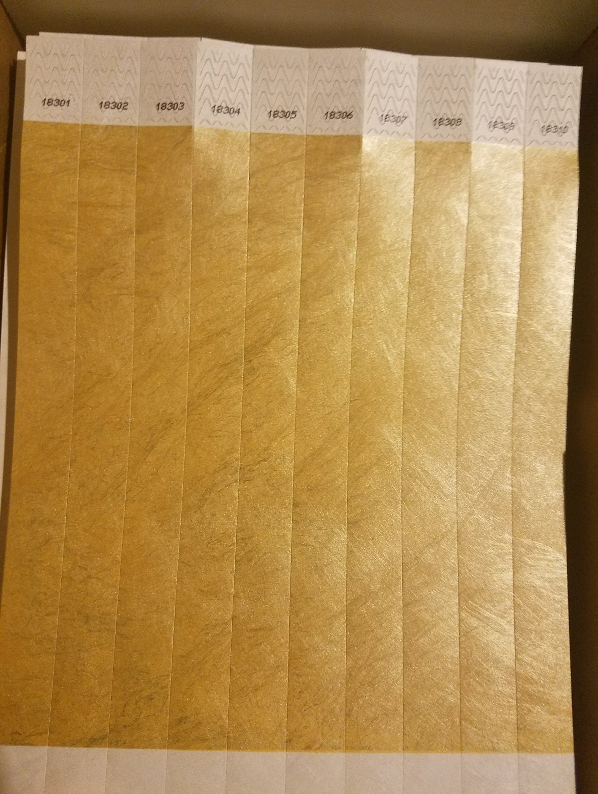 100 3/4" METALLIC GOLD TYVEK WRISTBANDS, PAPER WRISTBANDS, WRISTBANDS