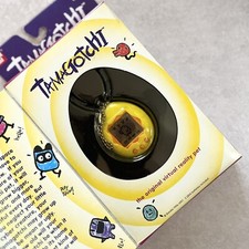 Tamagotchi Vintage Virtual Pet 1997 Bandai yellow