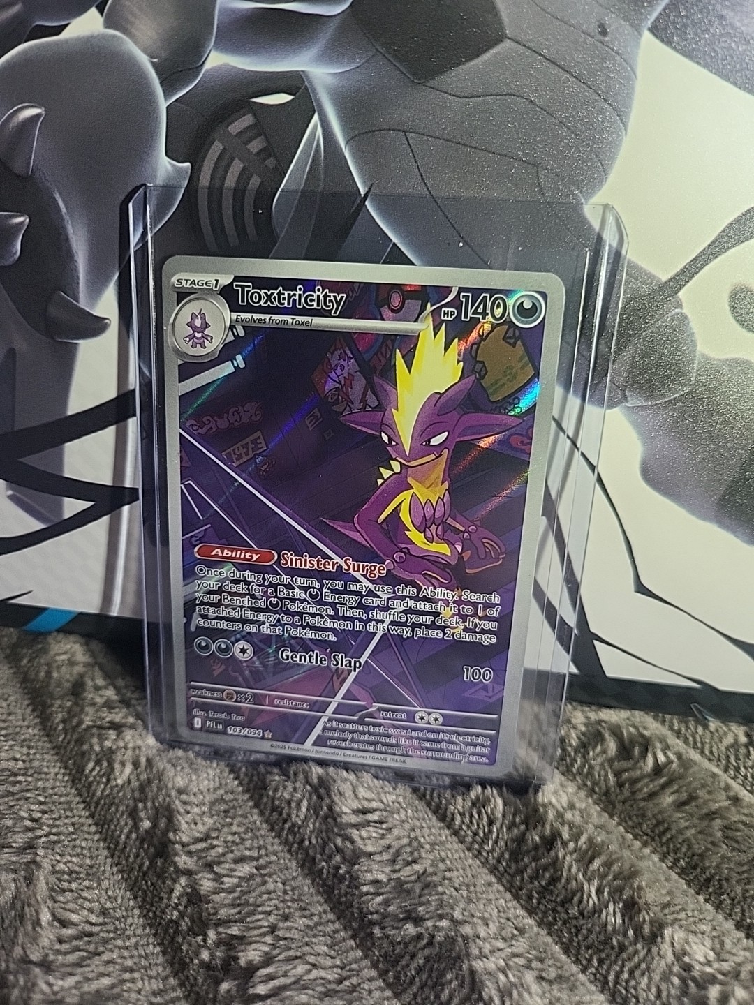 Toxtricity 103/094 Me02: Phantasmal Flames Holo NM