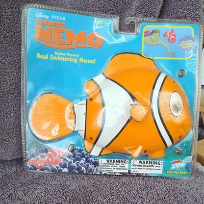 Big Time Toys Disney Finding Nemo Battery-Powered Real Swimming Nemo Toy 2004