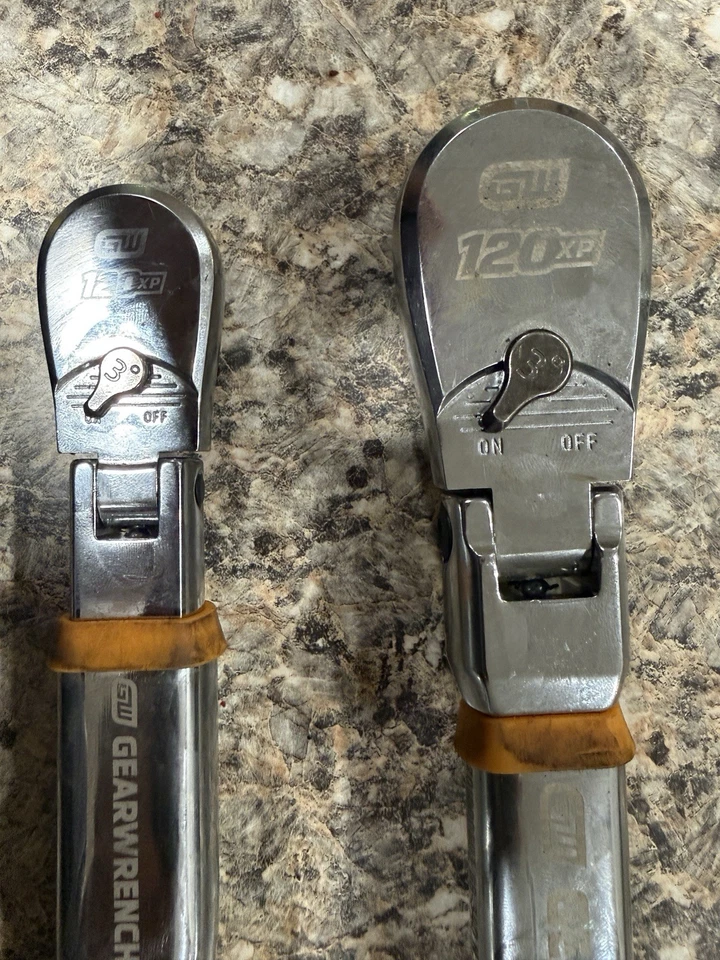 Juego de llaves dinamométricas digitales de llaves dentadas 3/8 y 1/2. Drive Foto 3 de 4