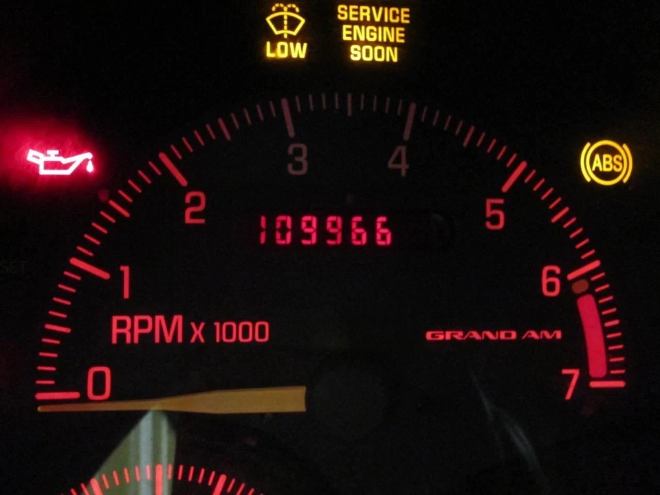 Chasis ECM Body Control BCM tablero derecho compatible con 00 ALERO 1694218 Foto 3 de 4