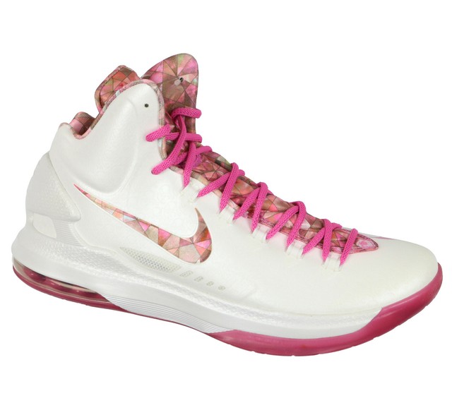 kd v aunt pearl