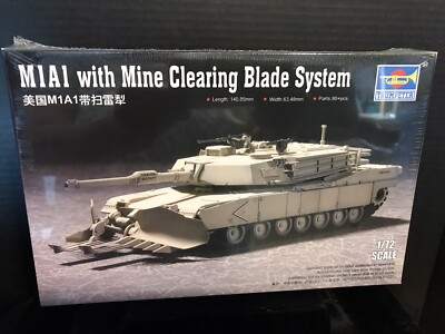 TRUMPETER 07277 M1A1 TANK w/ MINE CLEANING BLADE SYSTEM MODEL KIT-NIB-1/72 SCALE