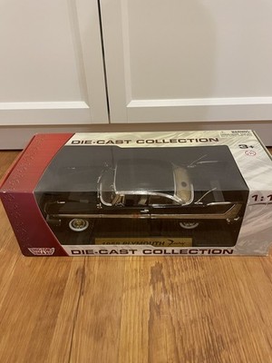 MOTOR MAX 1958 PLYMOUTH FURY DIECAST  1/18 CAR  BLACK
