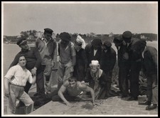 Photo postcard cinema Les engagement rouges Jean Murat Colette Darfeuil 1927