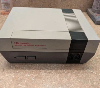 Nintendo NES console, OEM Controller, OEM AC Adapter,  New 72 pin Tested Works!