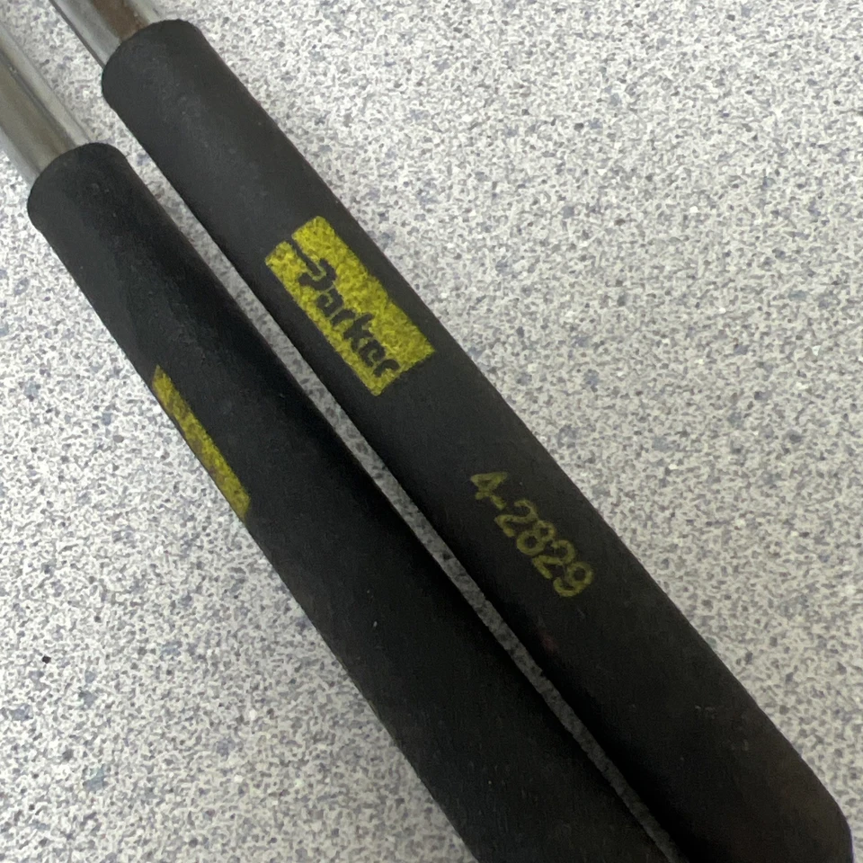 🇺🇸Tubo de tubería Parker Hannifin 4-2829 doblador 1/4” OD 9/16” radio 4 X 9/16🇺🇸 Foto 2 de 4