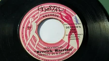 DERRICK HARRIOTT- SENSATIONAL MEDLEY PT.in 5 /Reggae 45" CRYSTAL
