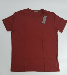 red basic tee