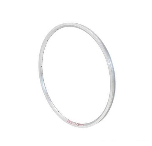 Jante VTC 700x35 Mach1 Exe argent 36t pour rénover une roue de vélo
